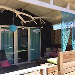 De Zeebries Bed By The Sea
